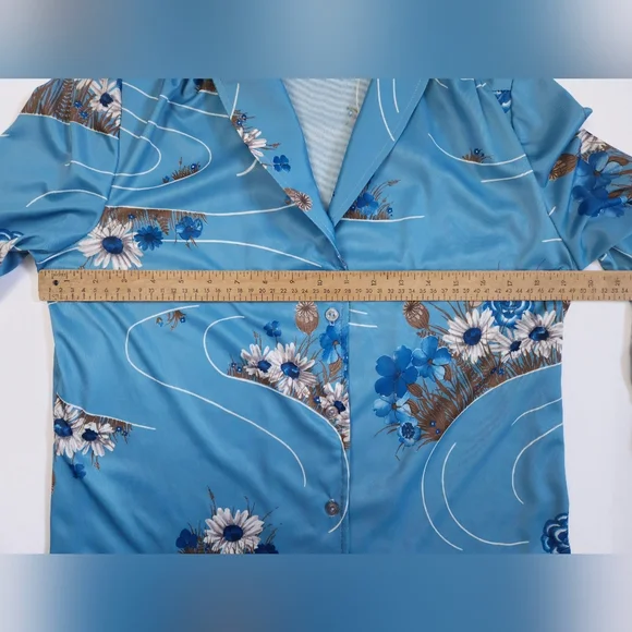 Vintage 70s Blue Silky Polyester Floral Daisy Poppy Top Shirt Women's Small - Picture 10 of 13